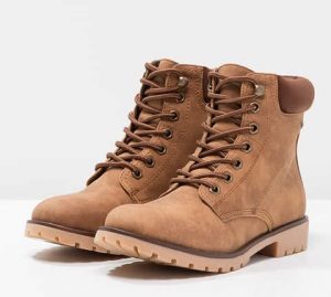 female winter boots canada
