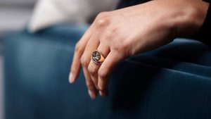 Is a signet ring a good gift?