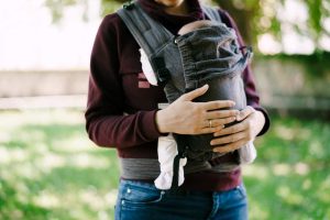 How to Wrap a Cloth Baby Carrier