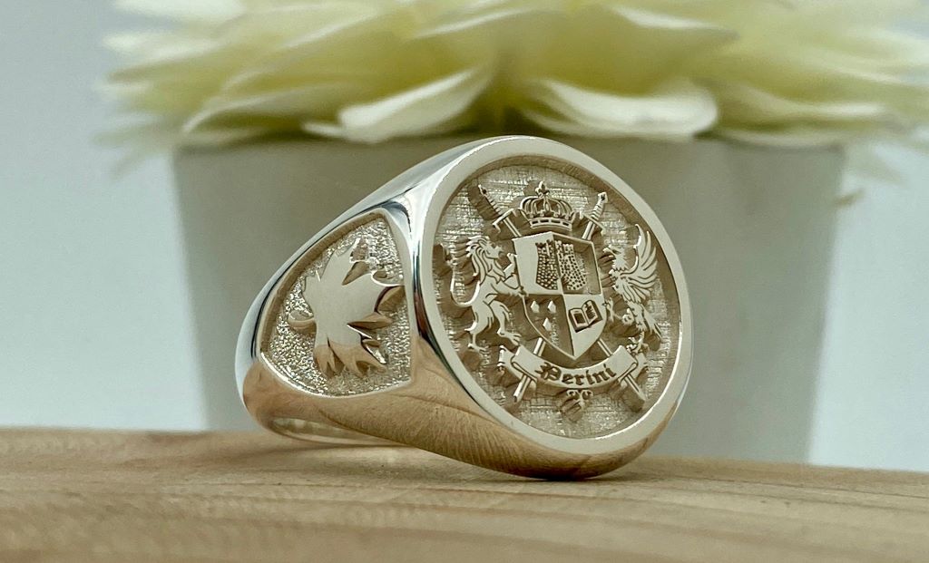 The Personalized Men's Signet Ring | Sterling Silver