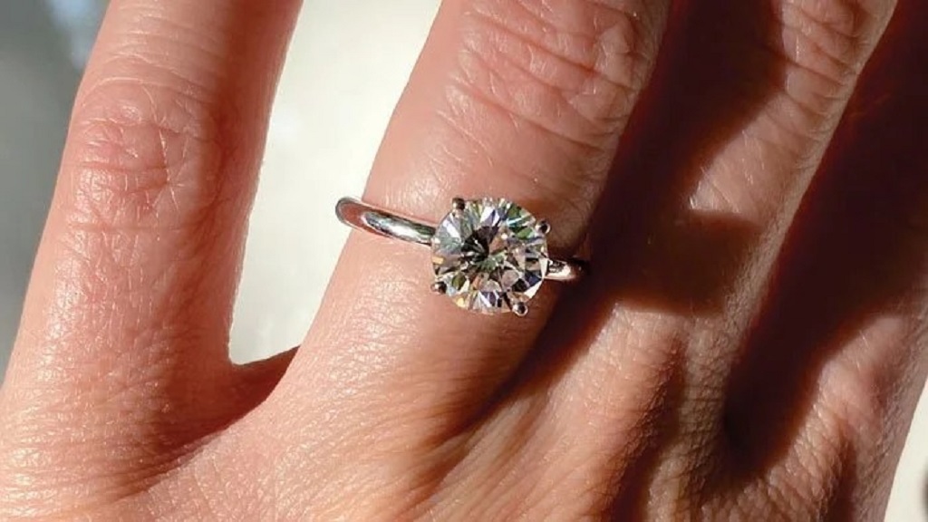 Custom Engagement Rings: How to Create a One-of-a-Kind Heirloom